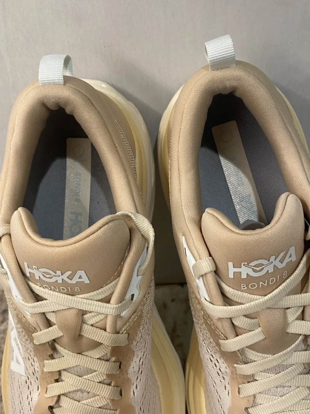 Hoka Bondi 8 Women's 9B Shifting Sand Eggnog Neutral Max Cushion - Picture 8 of 10